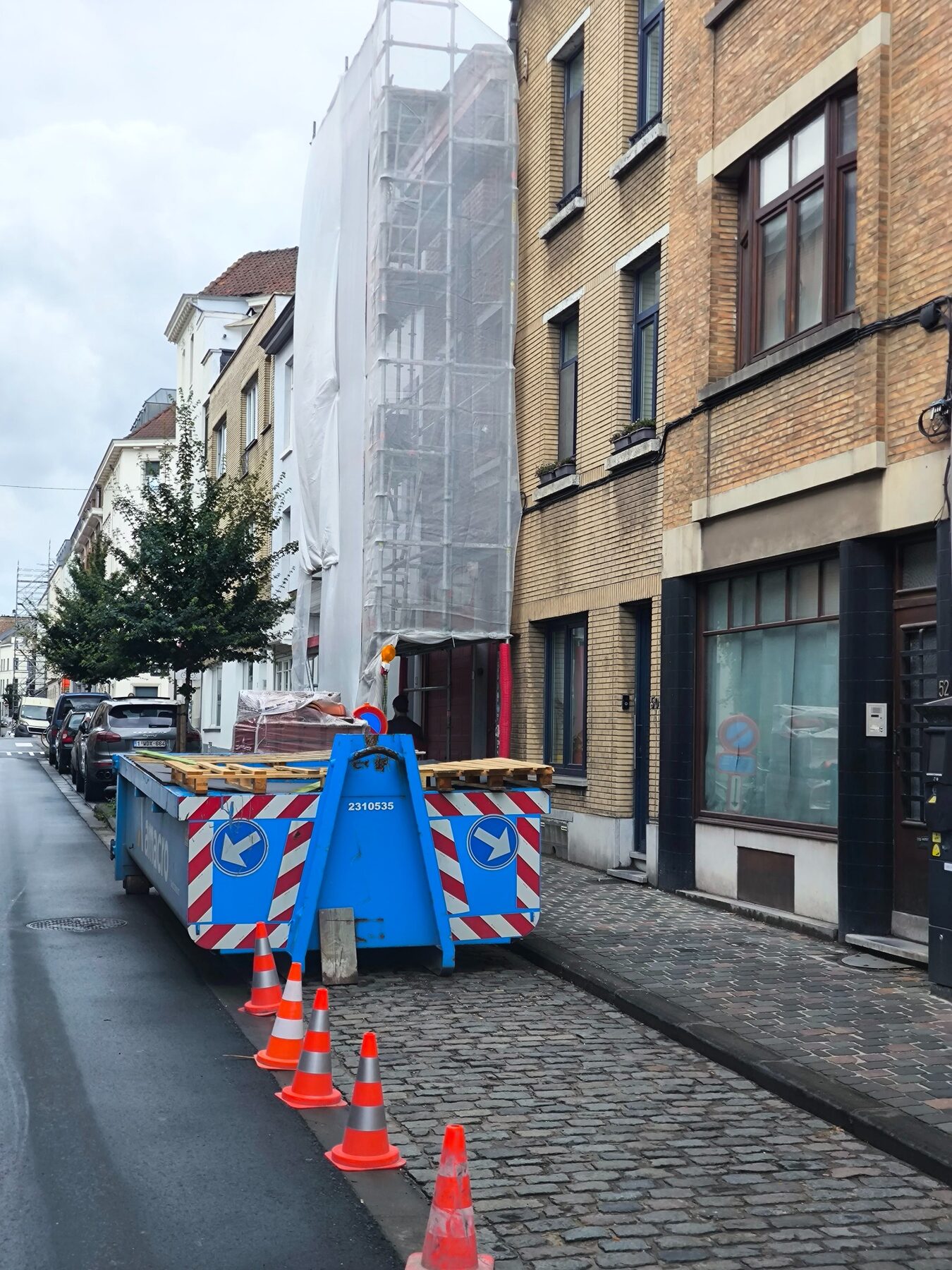 Toegang en werforganisatie aan de gevel